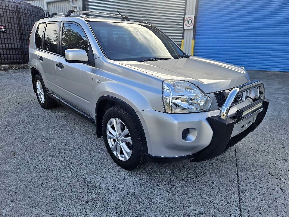 2010 Nissan X-Trail3.jpg